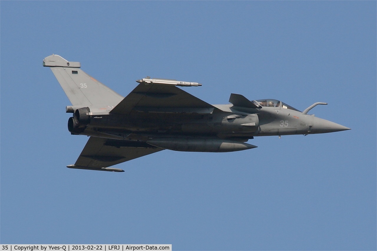 35, 2012 Dassault Rafale M C/N 35, Dassault Rafale M, Climbing from rwy 08, Landivisiau Naval Air Base (LFRJ)