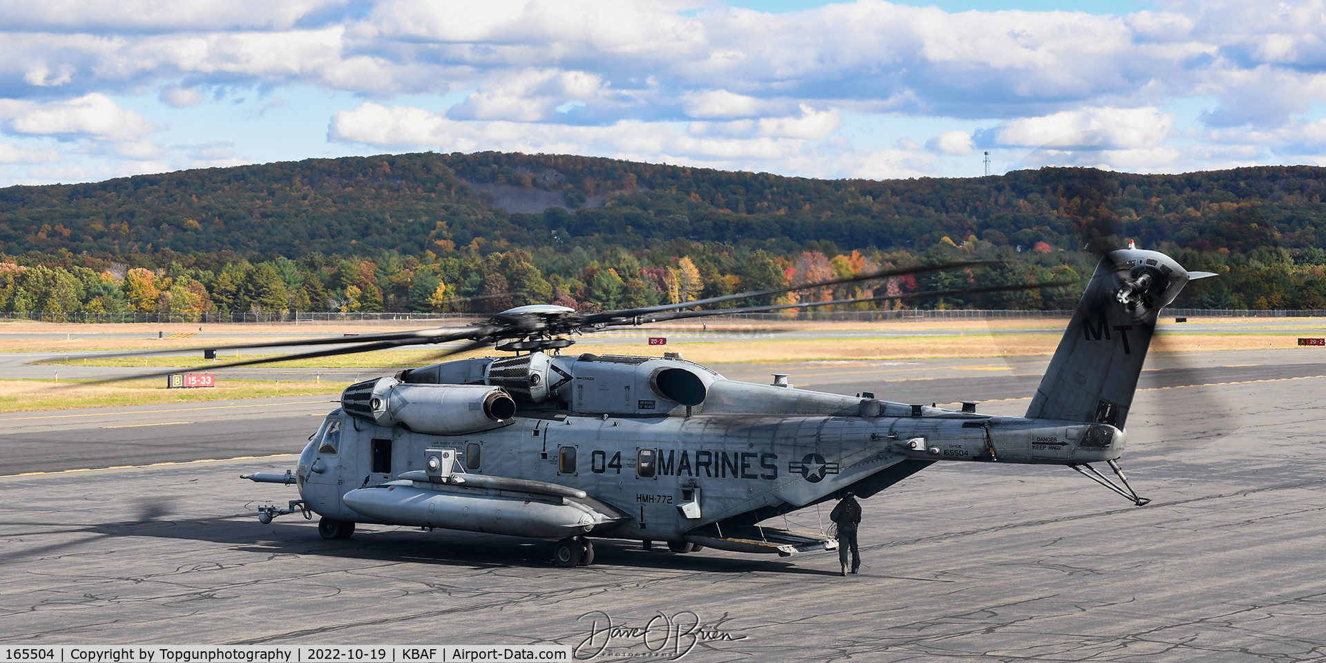 165504, Sikorsky CH-53E Super Stallion C/N 65-654, HUSTLER11 fires up to head home
