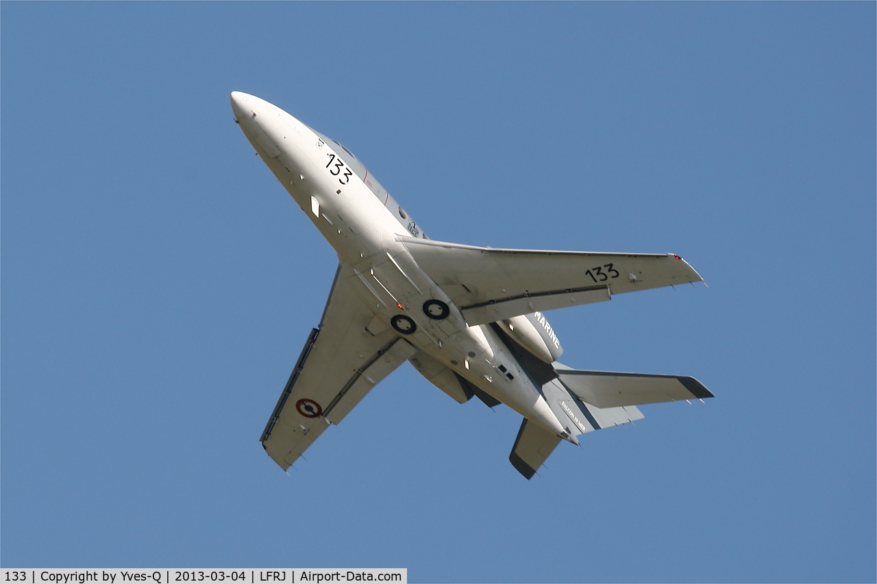 133, 1978 Dassault Falcon 10MER C/N 133, Dassault Falcon 10 Mer, Climbing from rwy 08, Landivisiau Naval Air Base (LFRJ)