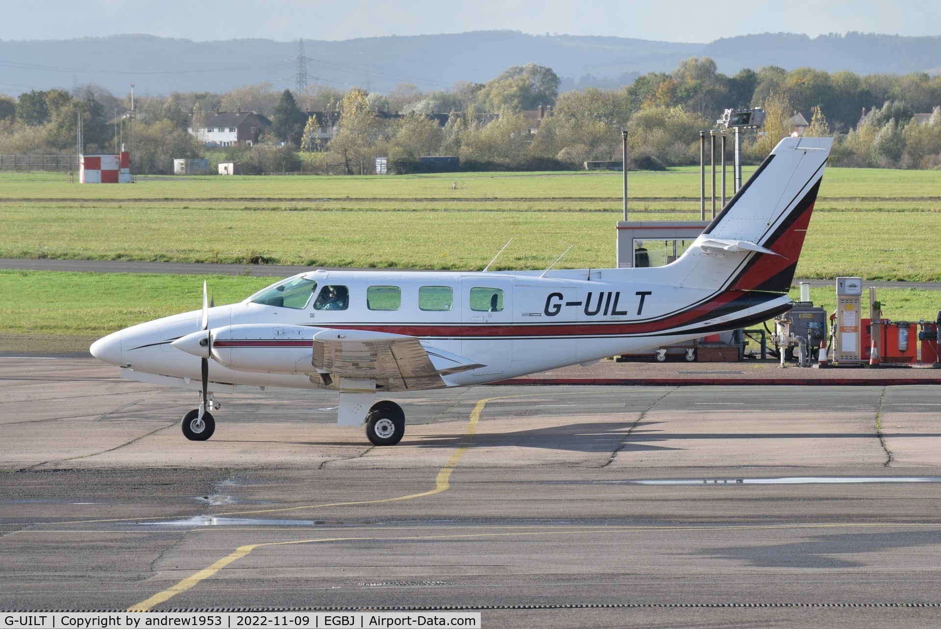 G-UILT, 1984 Cessna T303 Crusader C/N T303-00280, G-UILT at Gloucestershire Airport.