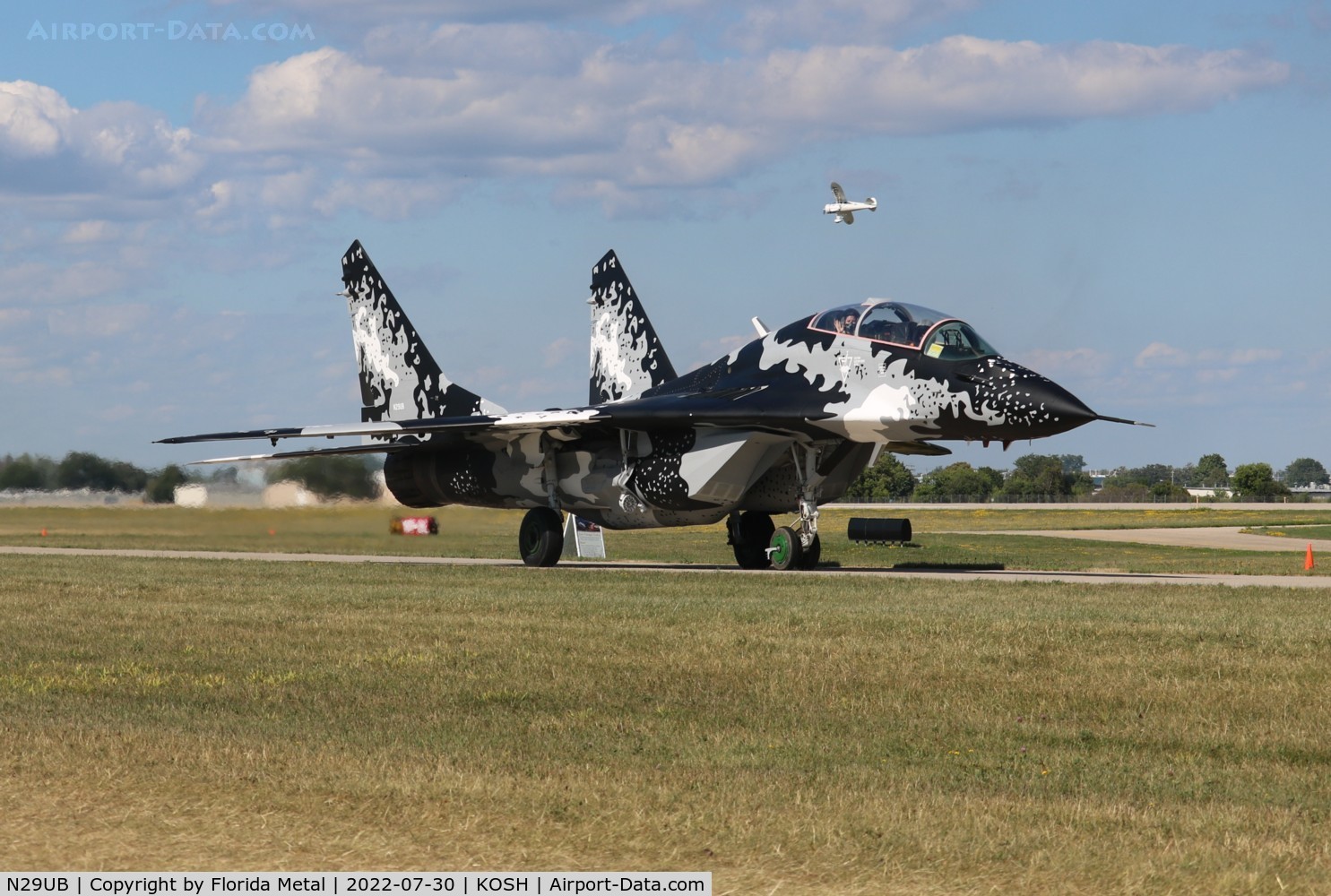 N29UB, 1989 Mikoyan-Gurevich MiG-29UB C/N 50903014896, Mig-29
