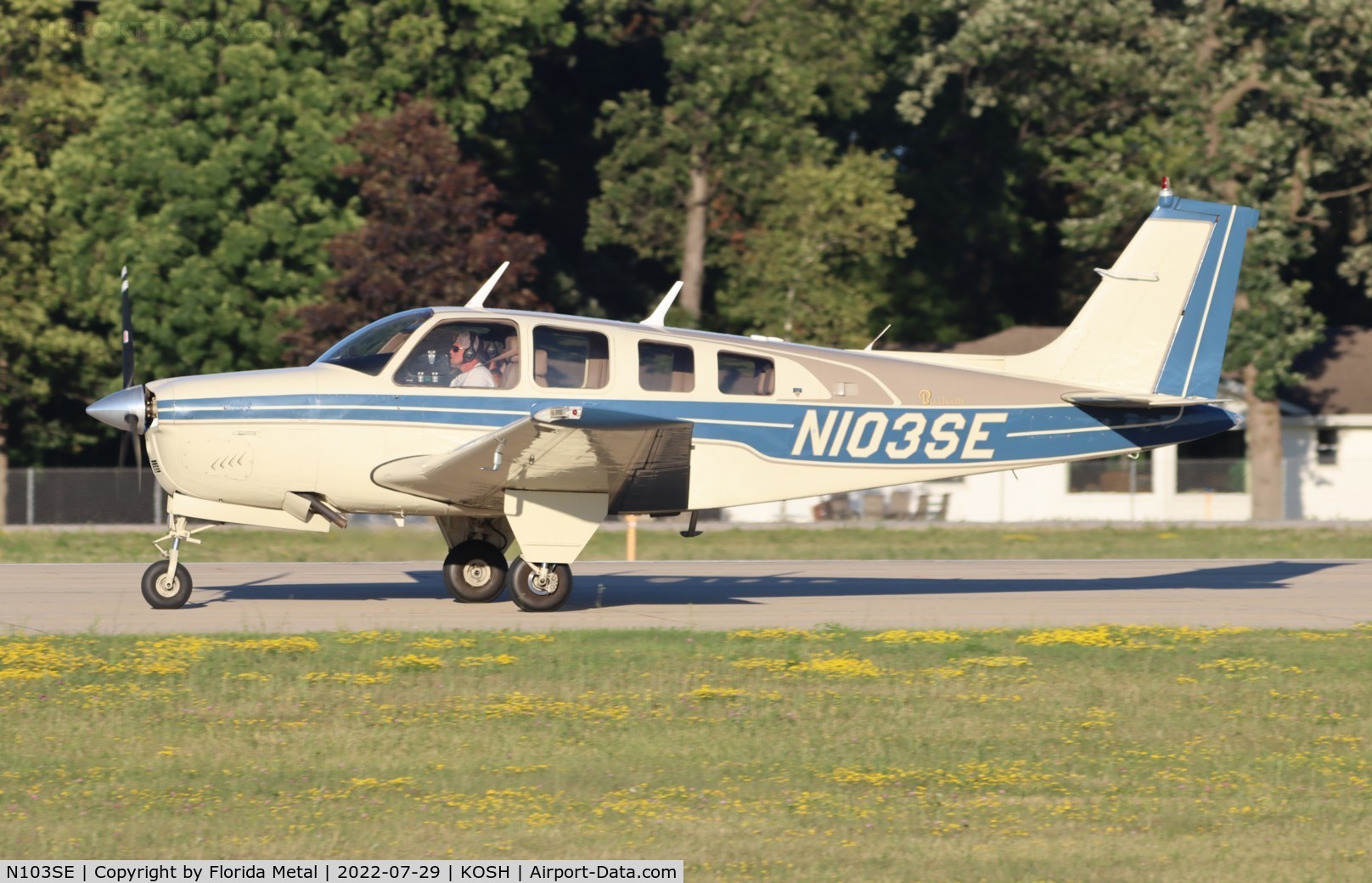 N103SE, 1977 Beech A36 Bonanza 36 C/N E-1099, OSH 2022
