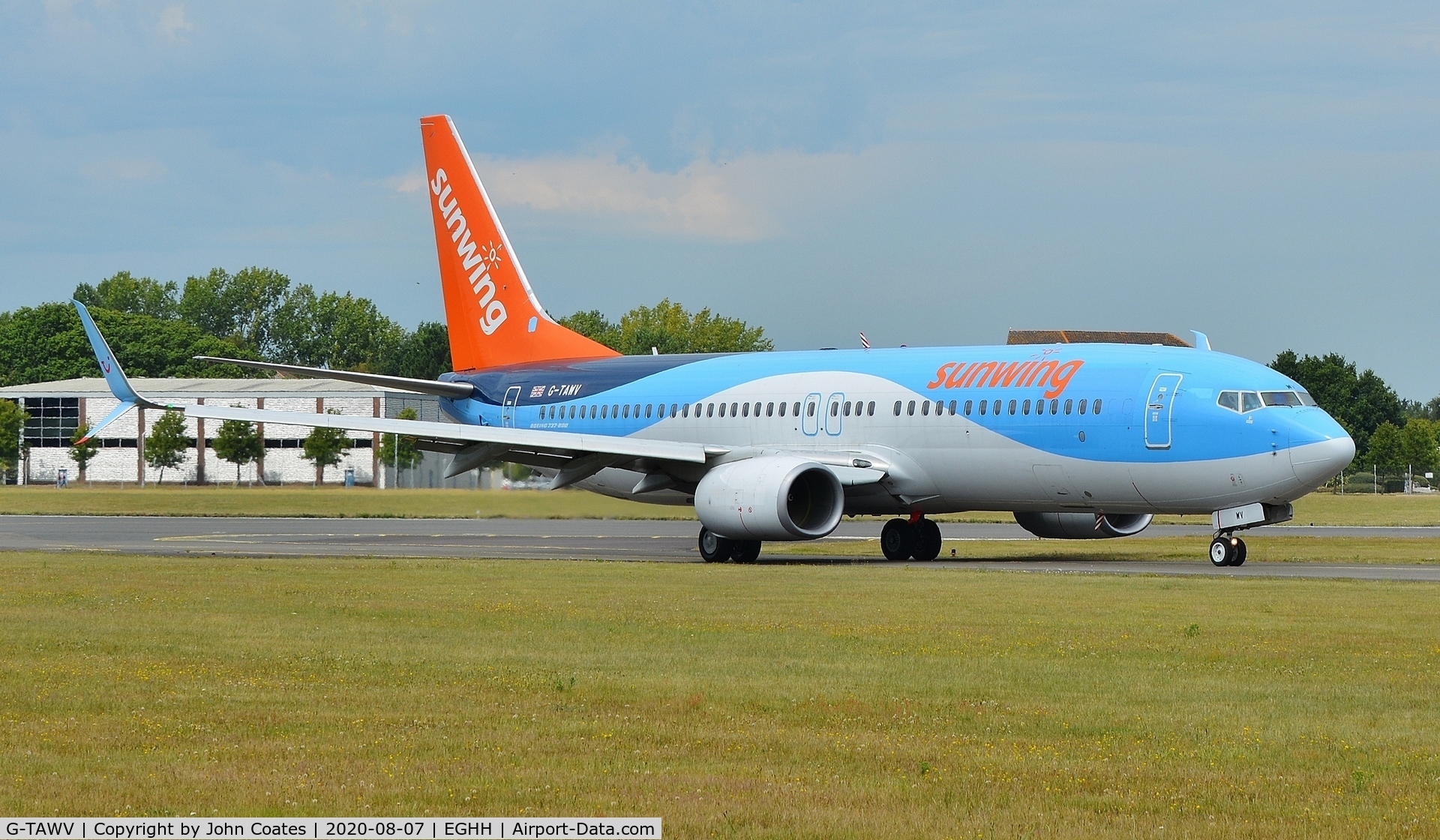 G-TAWV, 2015 Boeing 737-8K5 C/N 41662, Taxiing on arrival