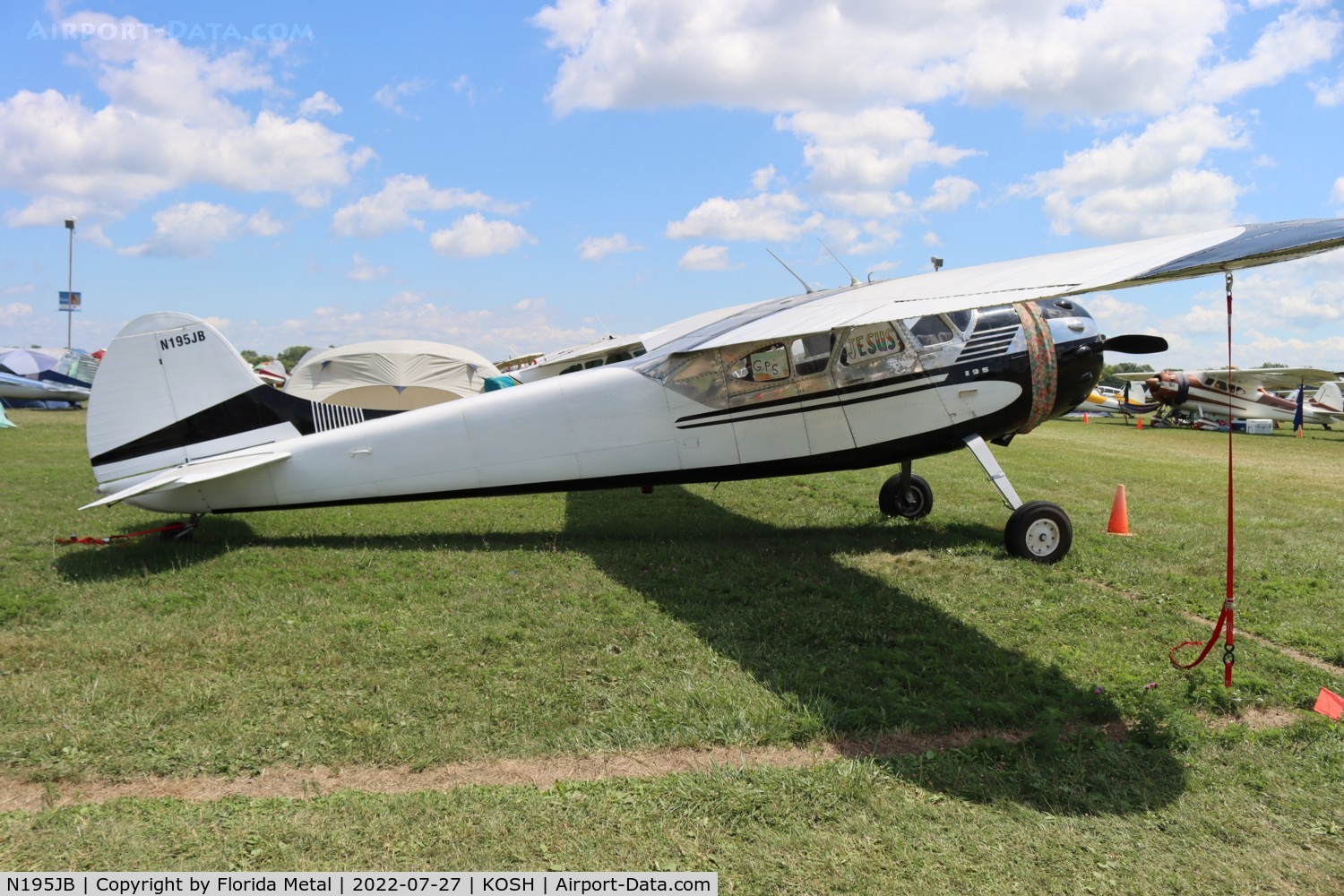 N195JB, Cessna 195 C/N 7220, OSH 2022
