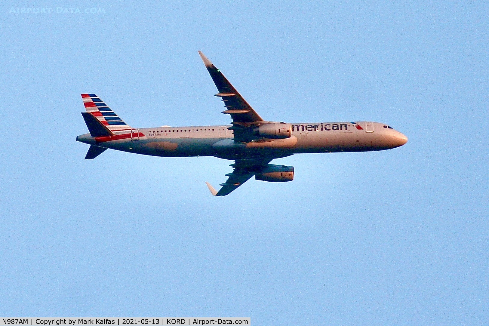 N987AM, 2016 Airbus A321-231 C/N 7079, American A321 N987AM on approach to KORD