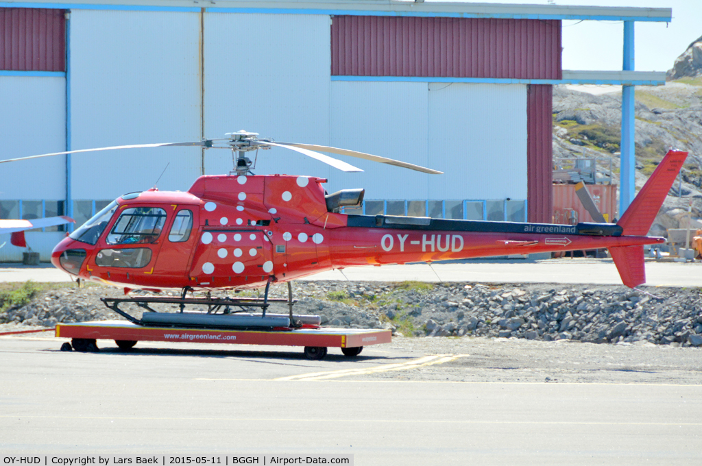 OY-HUD, 2011 Eurocopter AS-350B-3 Ecureuil Ecureuil C/N 7152, Parked