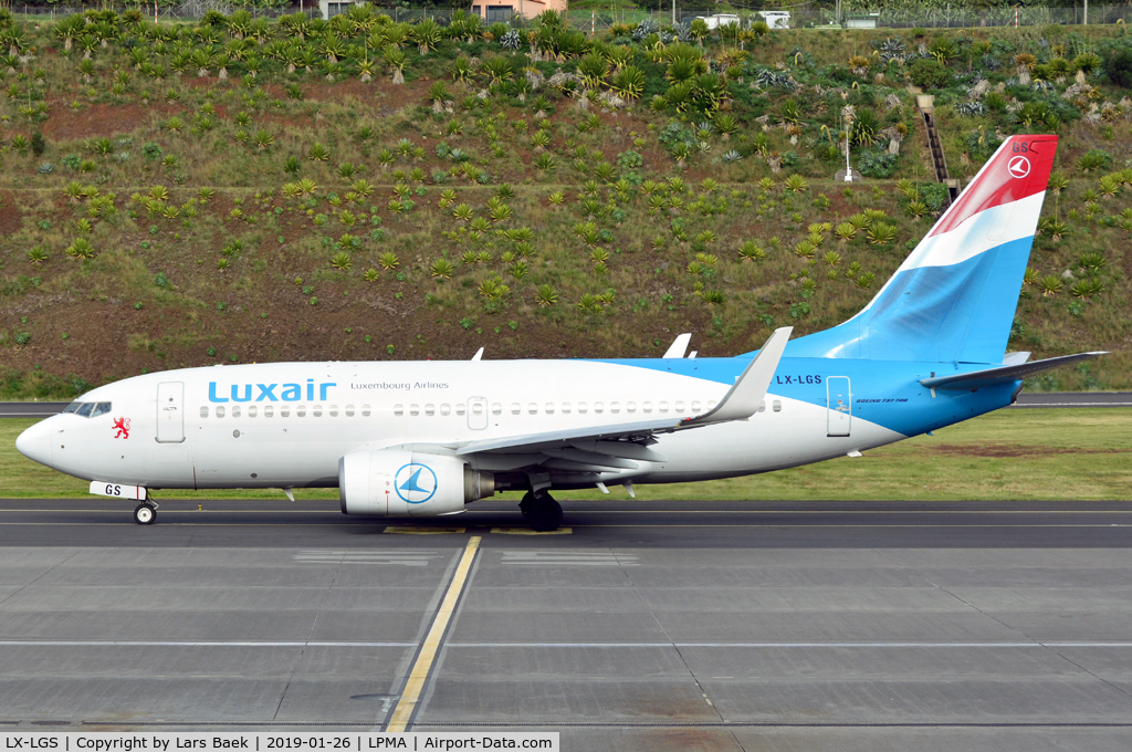 LX-LGS, 2005 Boeing 737-7C9 C/N 33956, Taxing