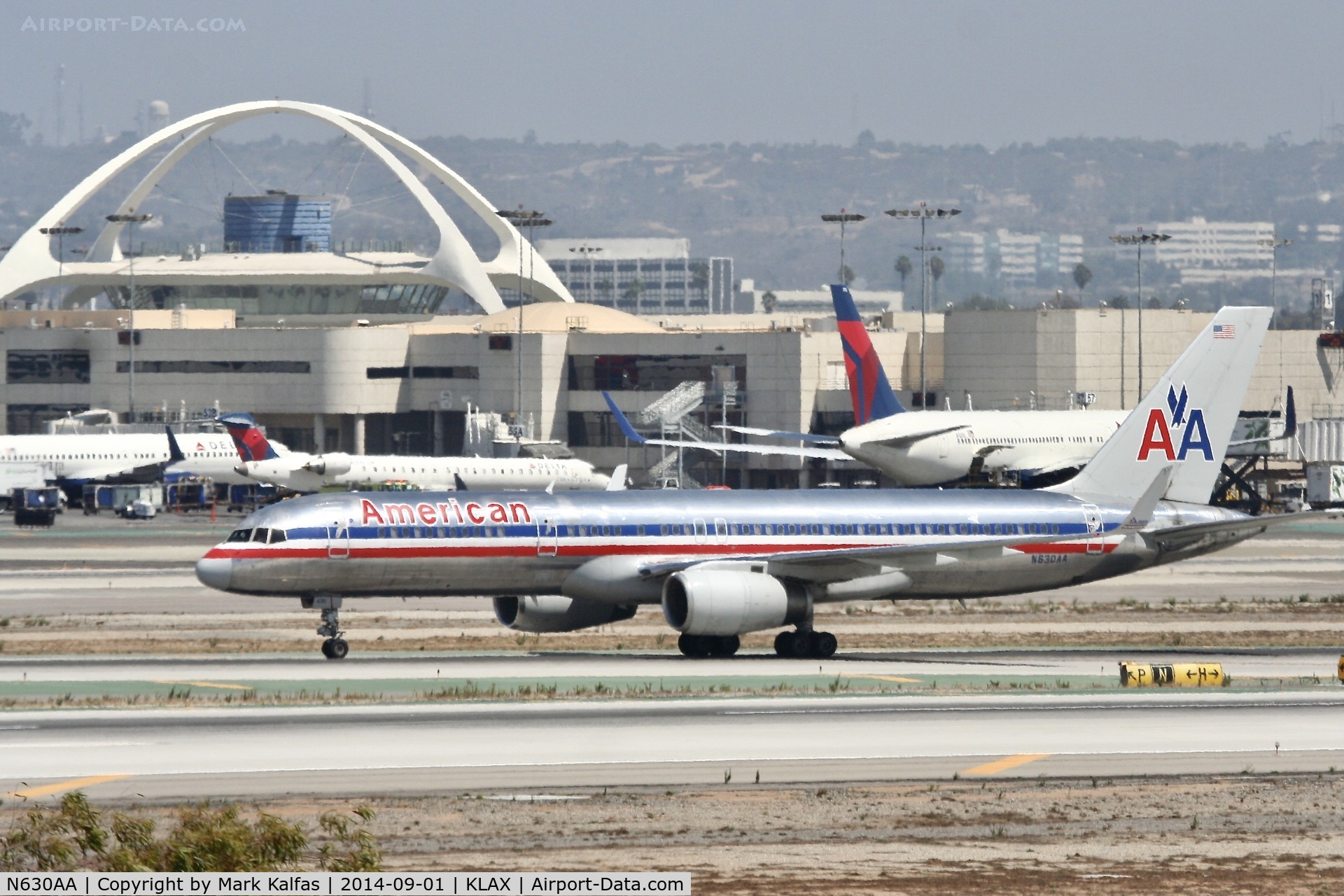 N630AA, 1990 Boeing 757-223 C/N 24588, American Boeing 757-223, N630AA arriving at LAX