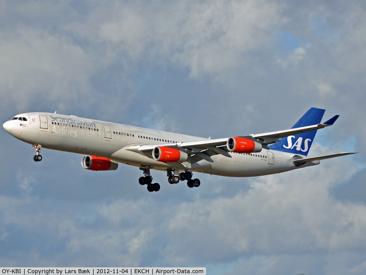 OY-KBI, 2001 Airbus A340-313X C/N 430, RWY22L