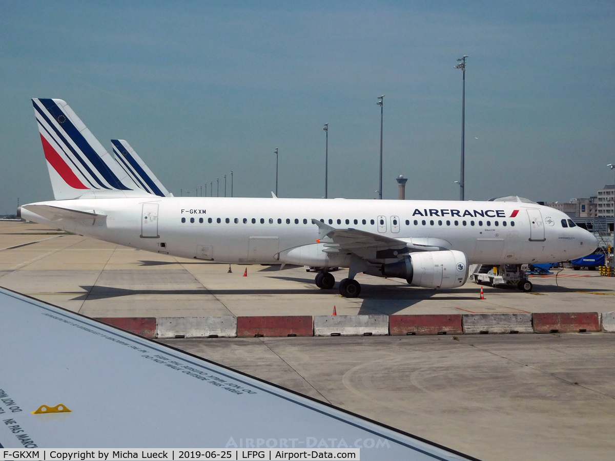 F-GKXM, 2006 Airbus A320-214 C/N 2721, At Charles de Gaulle