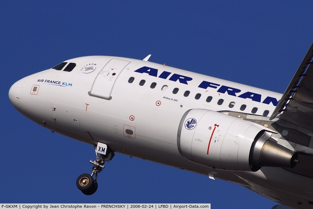 F-GKXM, 2006 Airbus A320-214 C/N 2721, Air France take off runway 23