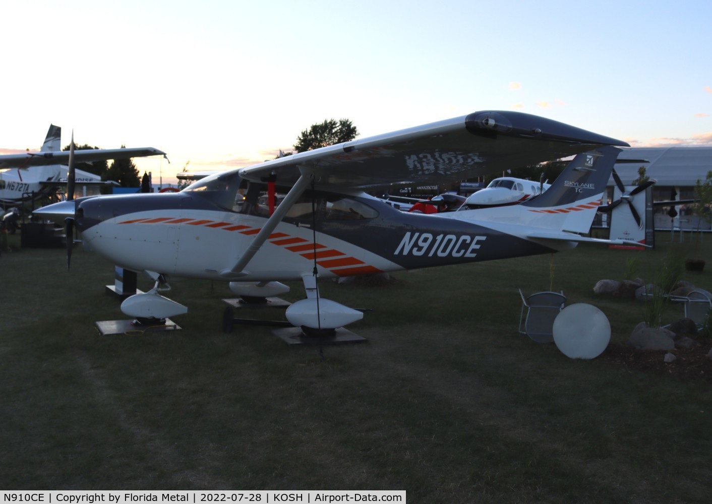 N910CE, 2022 Cessna T182T Turbo Skylane C/N T18209101, OSH 2022