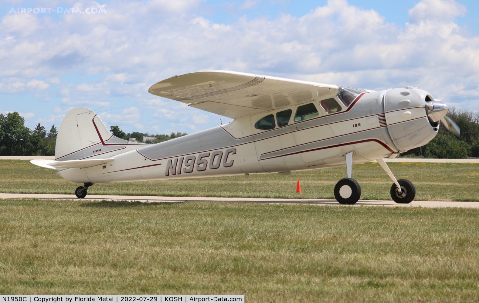 N1950C, 1954 Cessna 195B Businessliner C/N 16183, OSH 2022