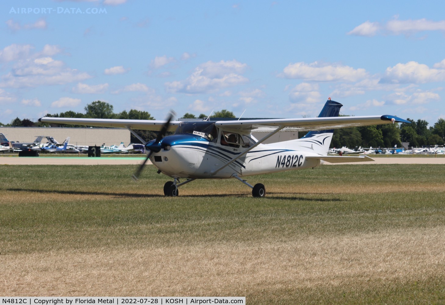 N4812C, 1981 Cessna 182R Skylane C/N 18268132, OSH 2022