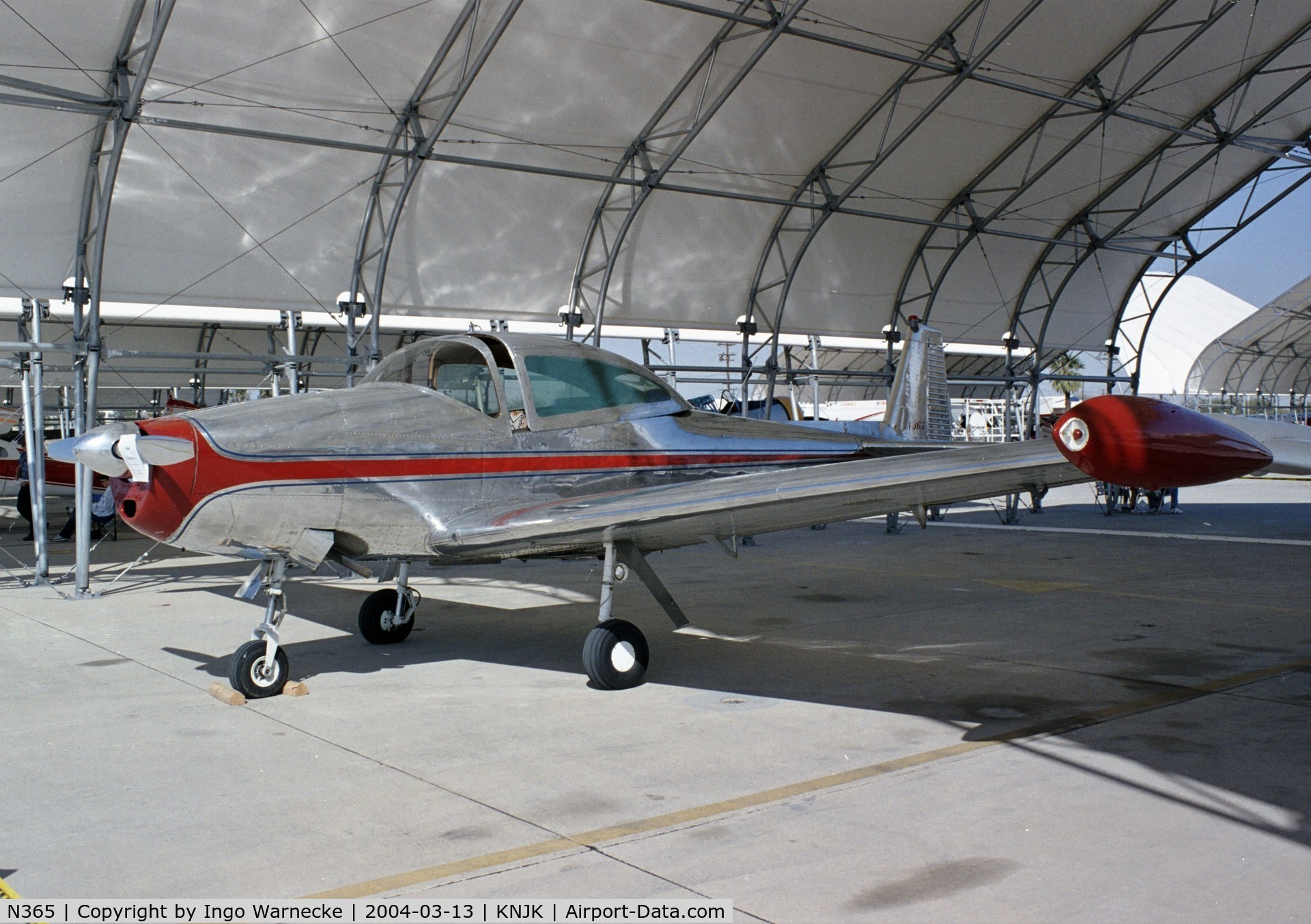 N365, 1948 Ryan Navion D C/N NAV-4-1384D, North American (Ryan / Tusco) Navion D at the 2004 airshow at El Centro NAS, CA