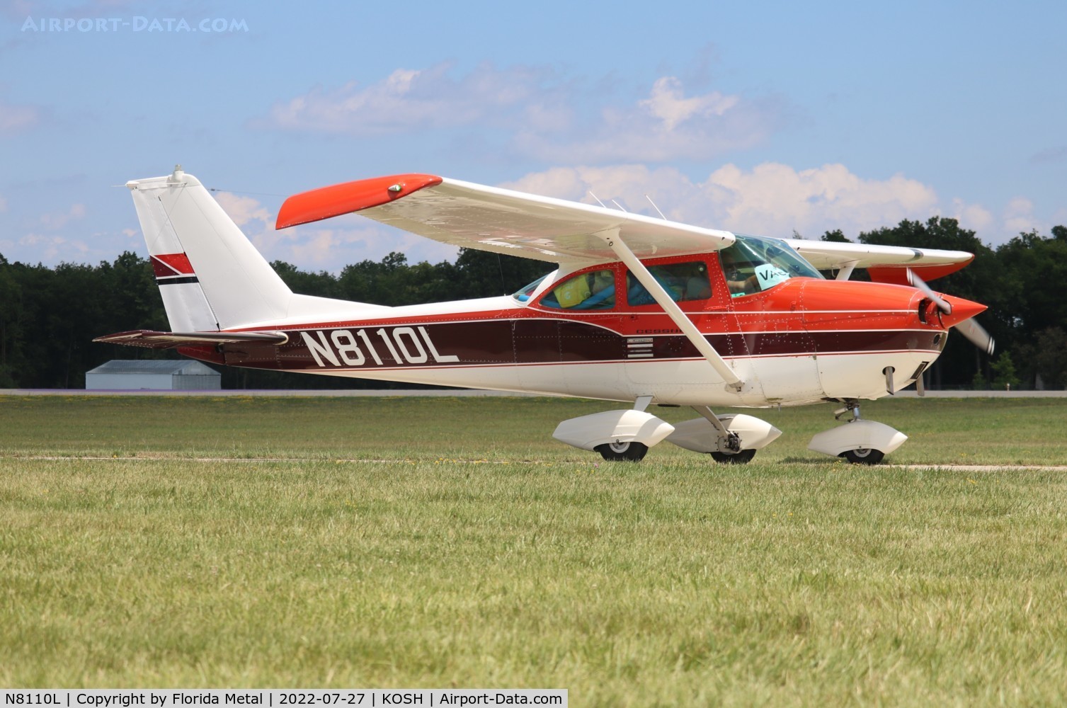 N8110L, 1967 Cessna 172H C/N 17256310, OSH 2022