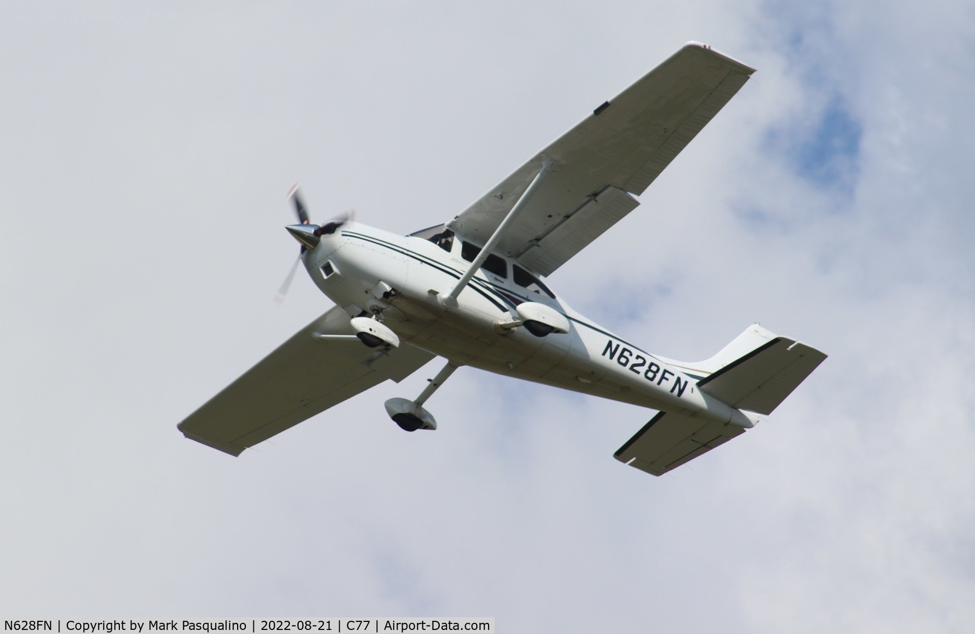 N628FN, 1998 Cessna 182S Skylane C/N 18280227, Cessna 182S