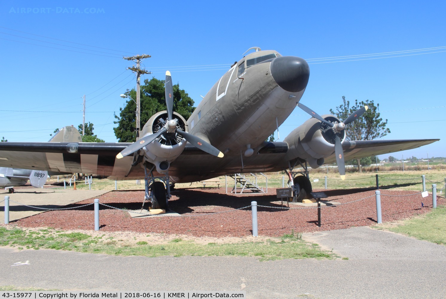 43-15977, Douglas C-47A Skytrain C/N 20443, C-47 zx