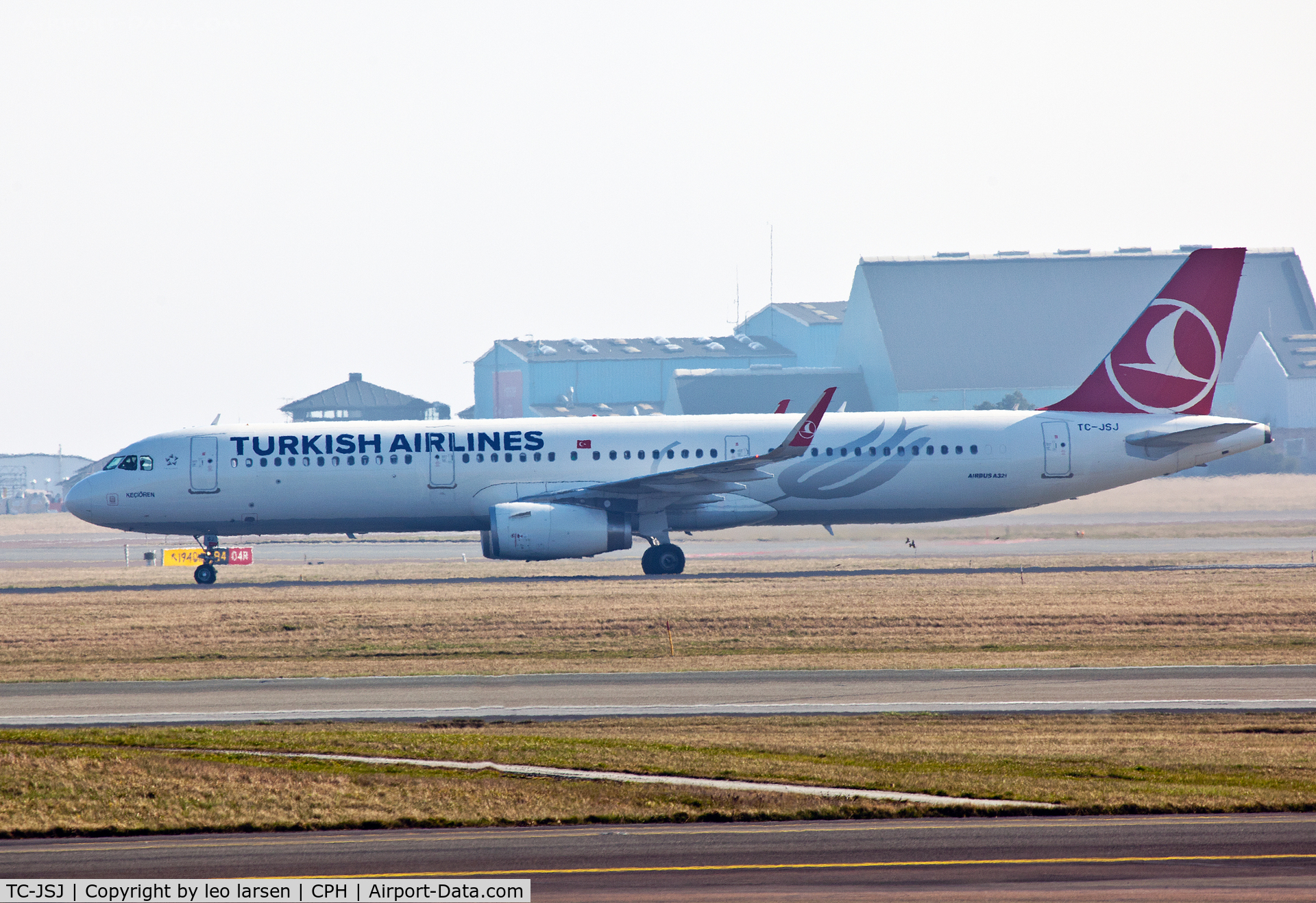 TC-JSJ, 2013 Airbus A321-231 C/N 5633, Copenhagen 10.3.2014