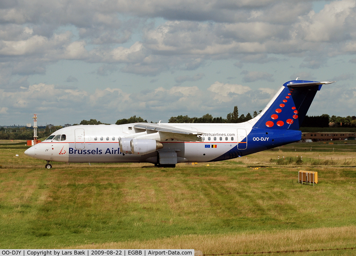 OO-DJY, 1997 British Aerospace Avro 146-RJ85 C/N E.2302, Taxing