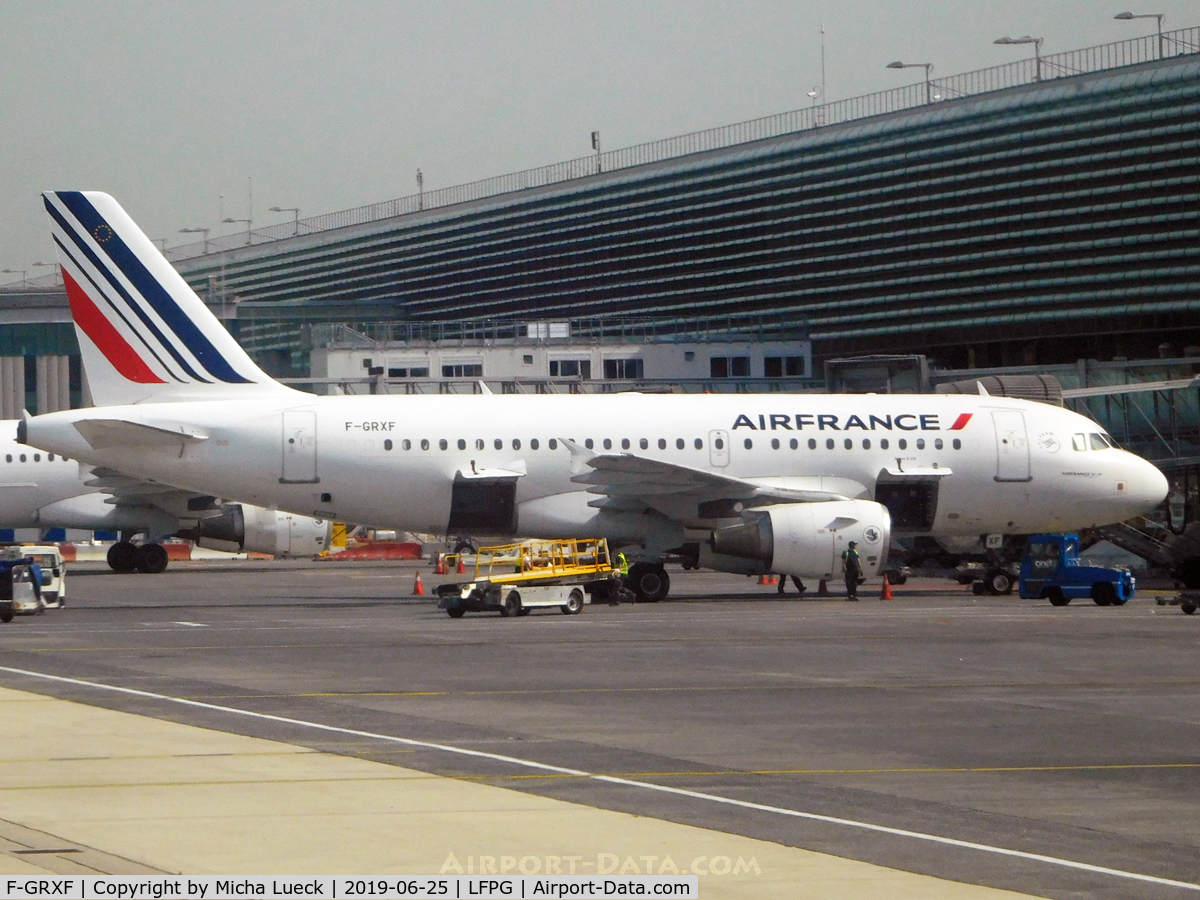 F-GRXF, 2003 Airbus A319-111 C/N 1938, At Charles de Gaulle