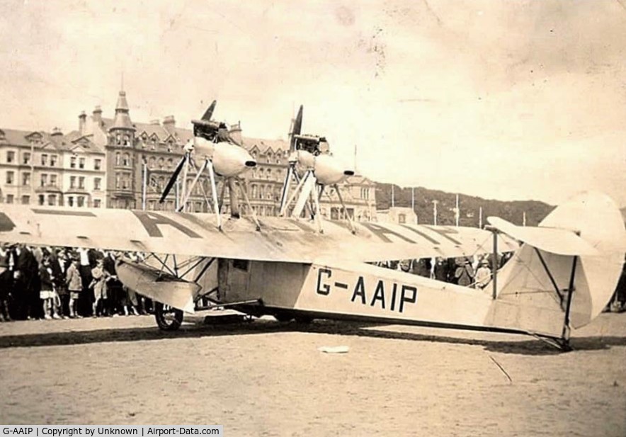 G-AAIP, 1930 Saunders-Roe A17 CUTTY SARK C/N A17/1, Saunders Roe A17 Cutty Sark in fro of Sefton Hotel, Douglas IOM