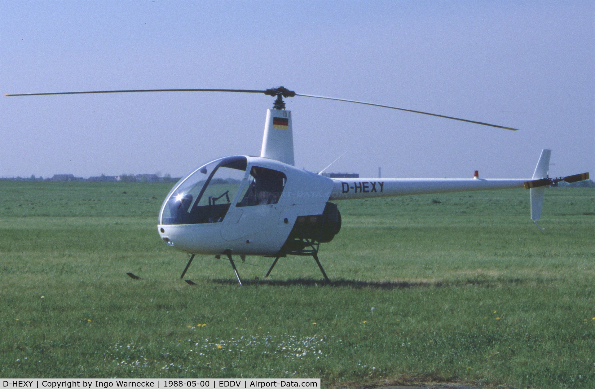 D-HEXY, Robinson R22 BETA C/N 1345, Robinson R22 Beta at the Internationale Luftfahrtausstellung ILA, Hannover 1988