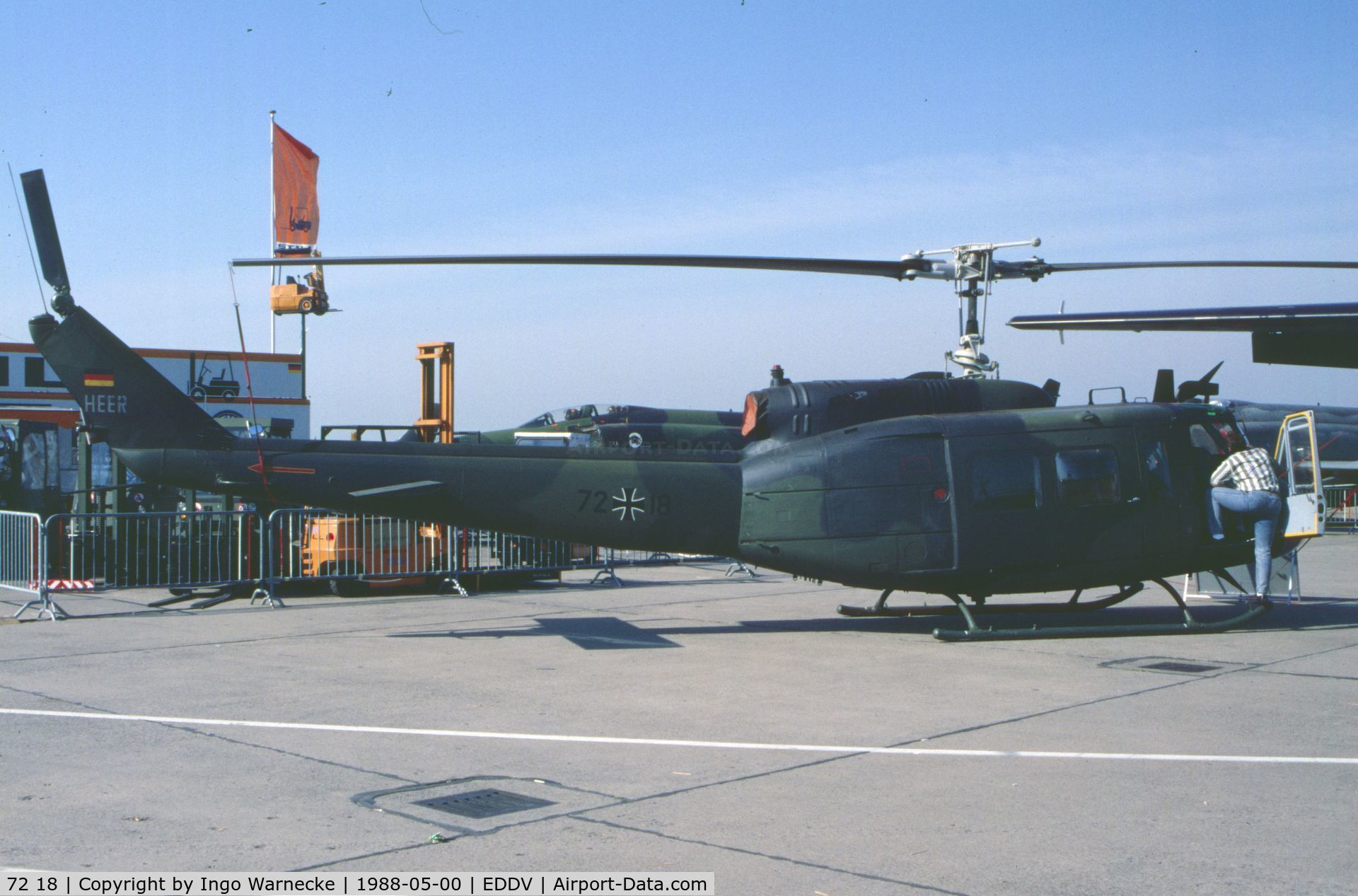 72 18, Bell (Dornier) UH-1D Iroquois (205) C/N 8338, Bell (Dornier) UH-1D Iroquois of Heeresflieger (German Army) at the Internationale Luftfahrtausstellung ILA, Hannover 1988