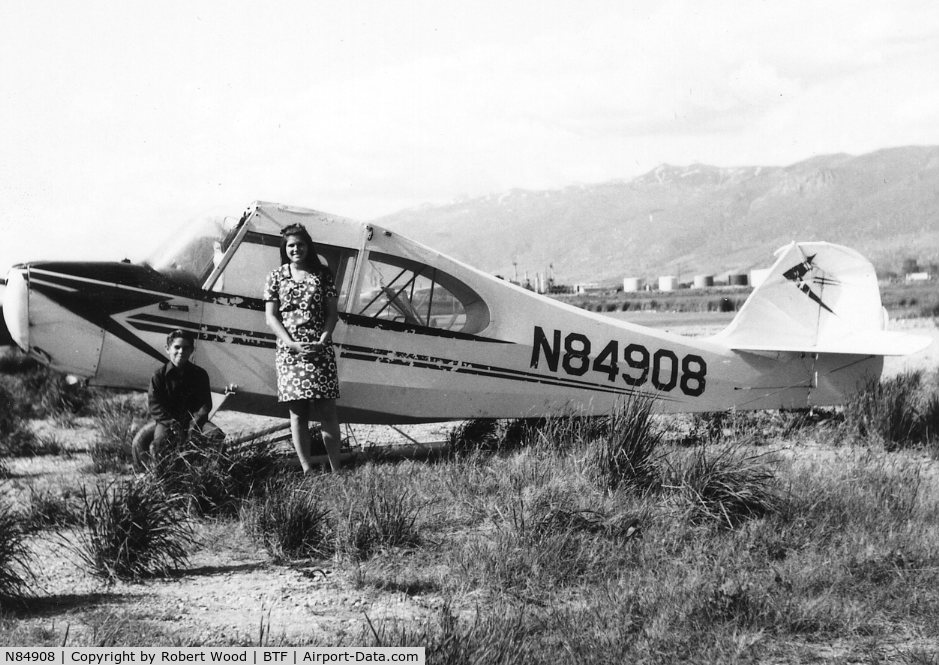 N84908, 1946 Aeronca 7AC Champion C/N 7AC-3627, Pilot tried to land on a canyon road because his boy was getting sick. Wing hit somthing.