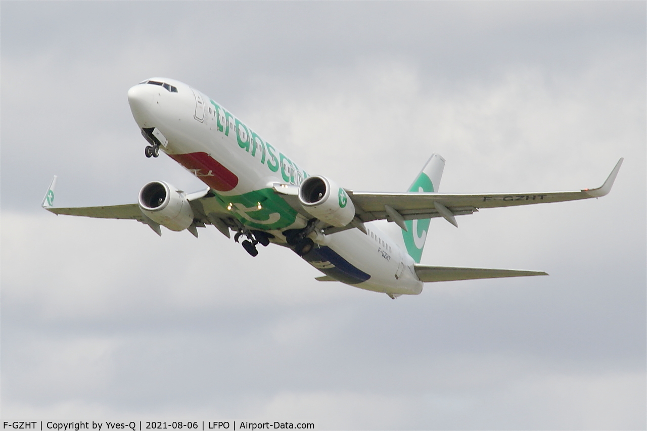 F-GZHT, 2015 Boeing 737-85R C/N 41332/5392, Boeing 737-85R, Take off rwy 25L, Brest-Bretagne airport (LFRB-BES)