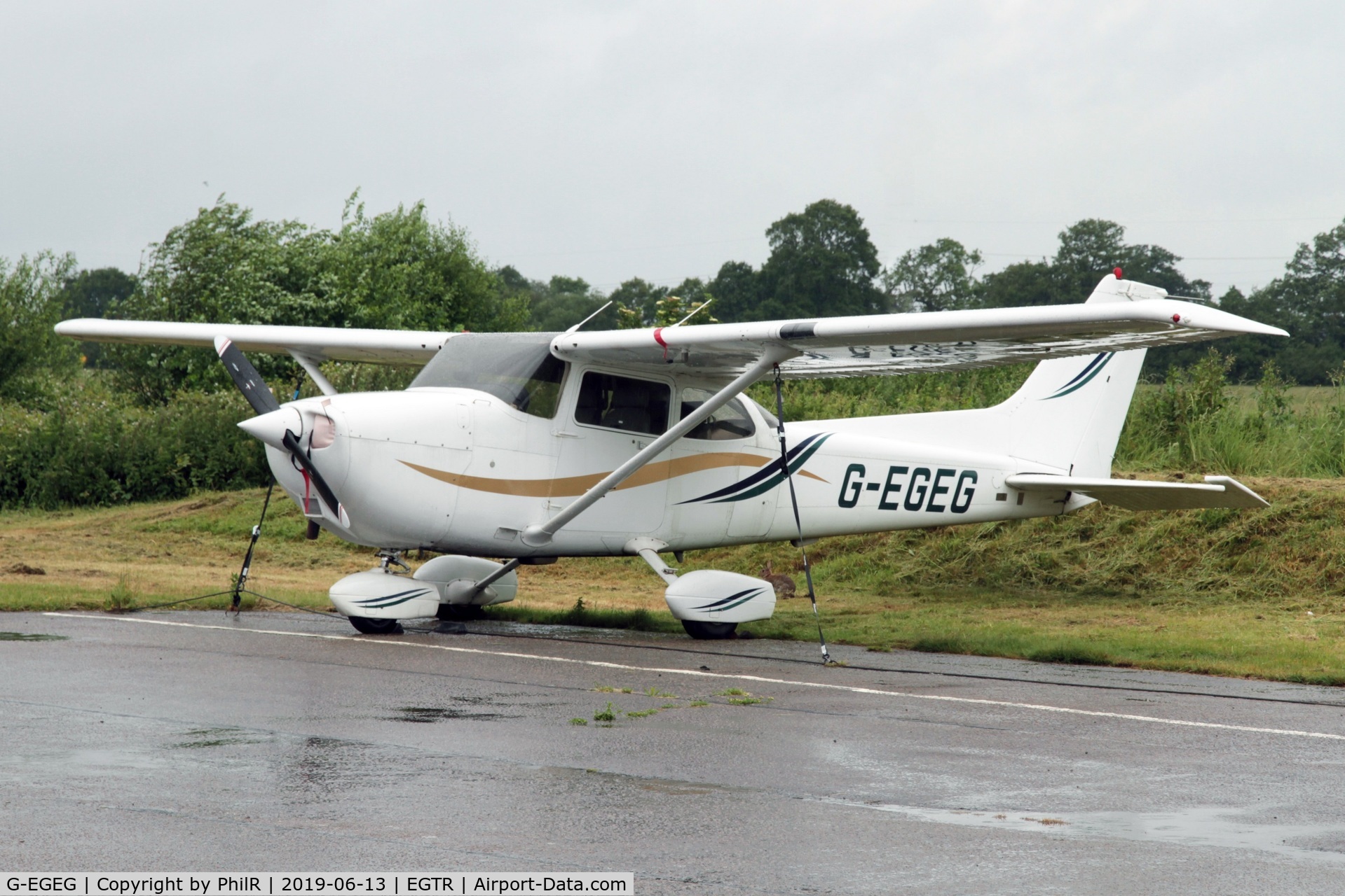 G-EGEG, 2000 Cessna 172R C/N 17280894, G-EGEG 2000 Cessna 172R Skyhawk Elstree