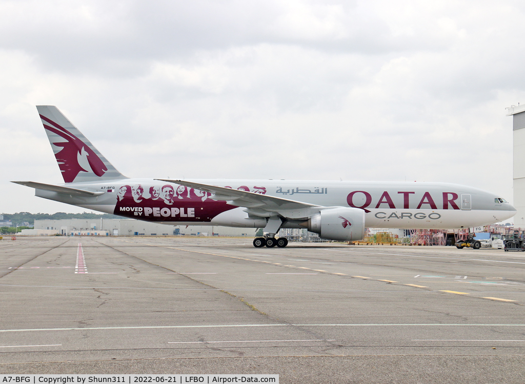 A7-BFG, 2014 Boeing 777-FDZ C/N 42299, Freshly painted with special 'Moved by People' c/s