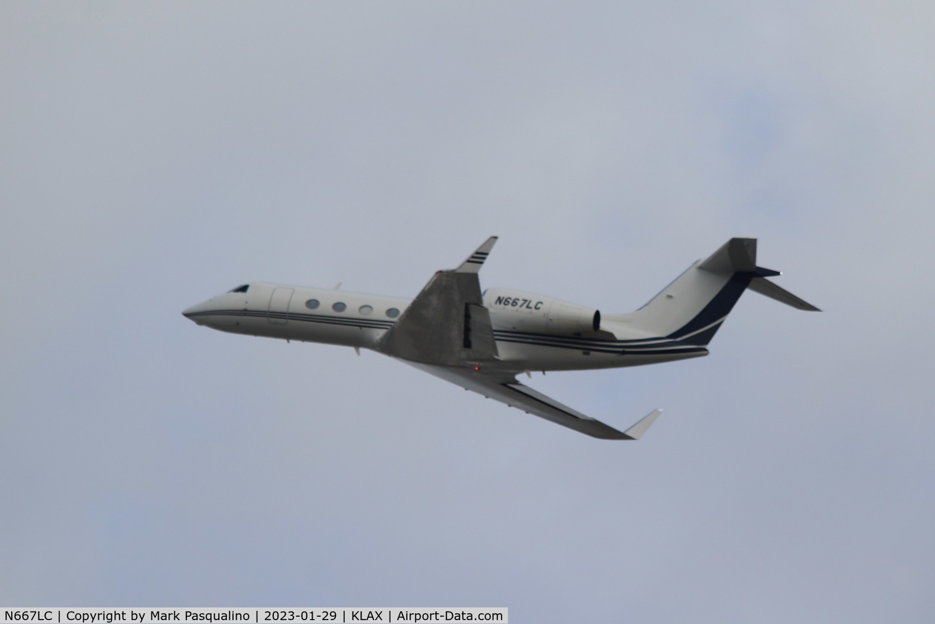 N667LC, 2007 Bombardier Challenger 604 (CL-600-2B16) C/N 5740, Challenger 604