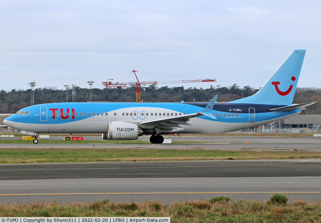 G-TUMJ, 2021 Boeing 737-8 MAX C/N 44604, Ready for take off from rwy 14L