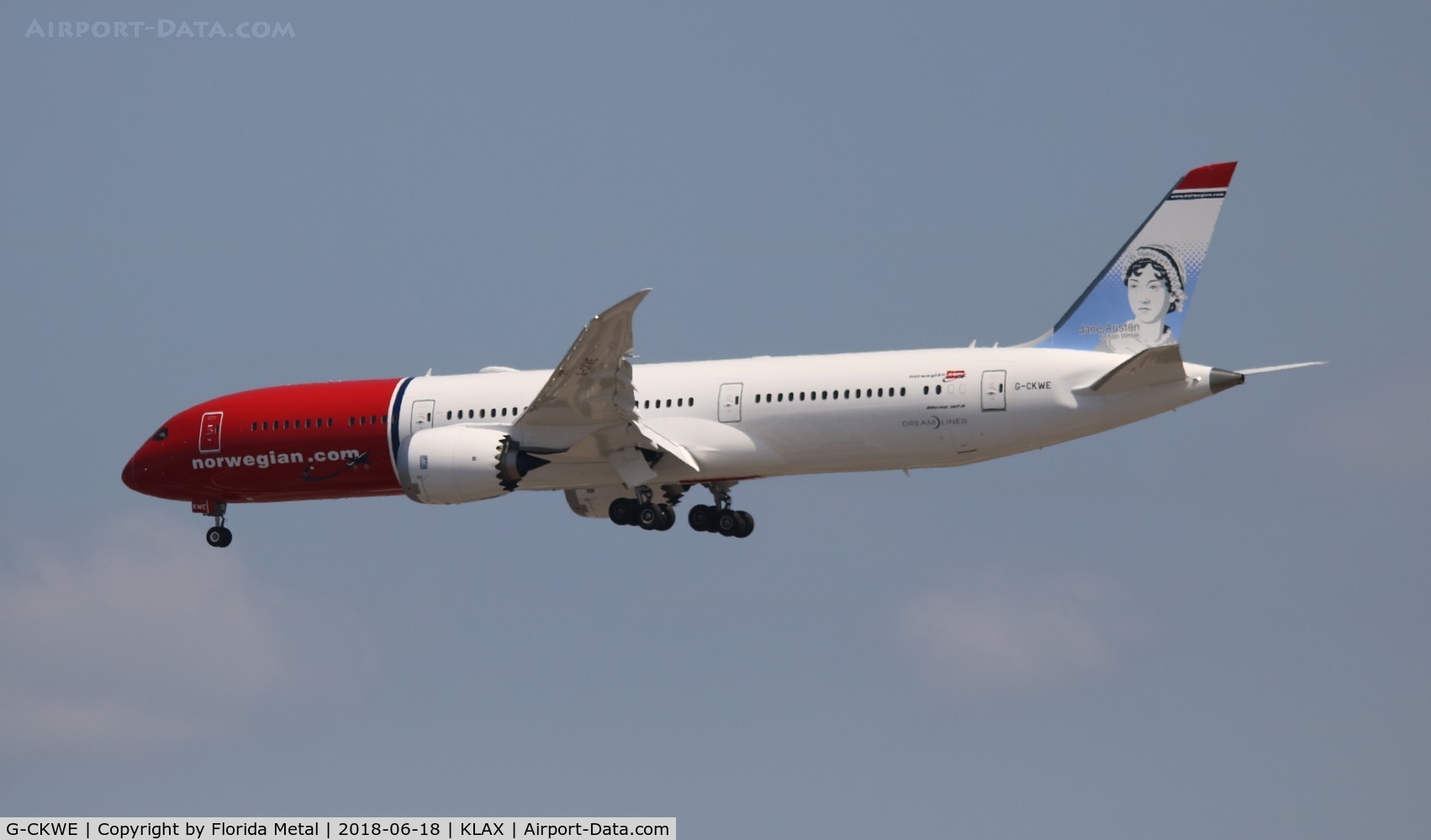 G-CKWE, 2018 Boeing 787-9 Dreamliner C/N 38790, Norwegian 789 zx