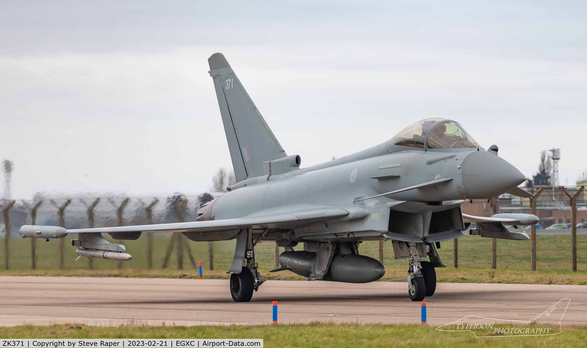 ZK371, 2016 Eurofighter Typhoon FGR.4 C/N BS133, Bravo taxiway at Coningsby for a rwy 25 departure