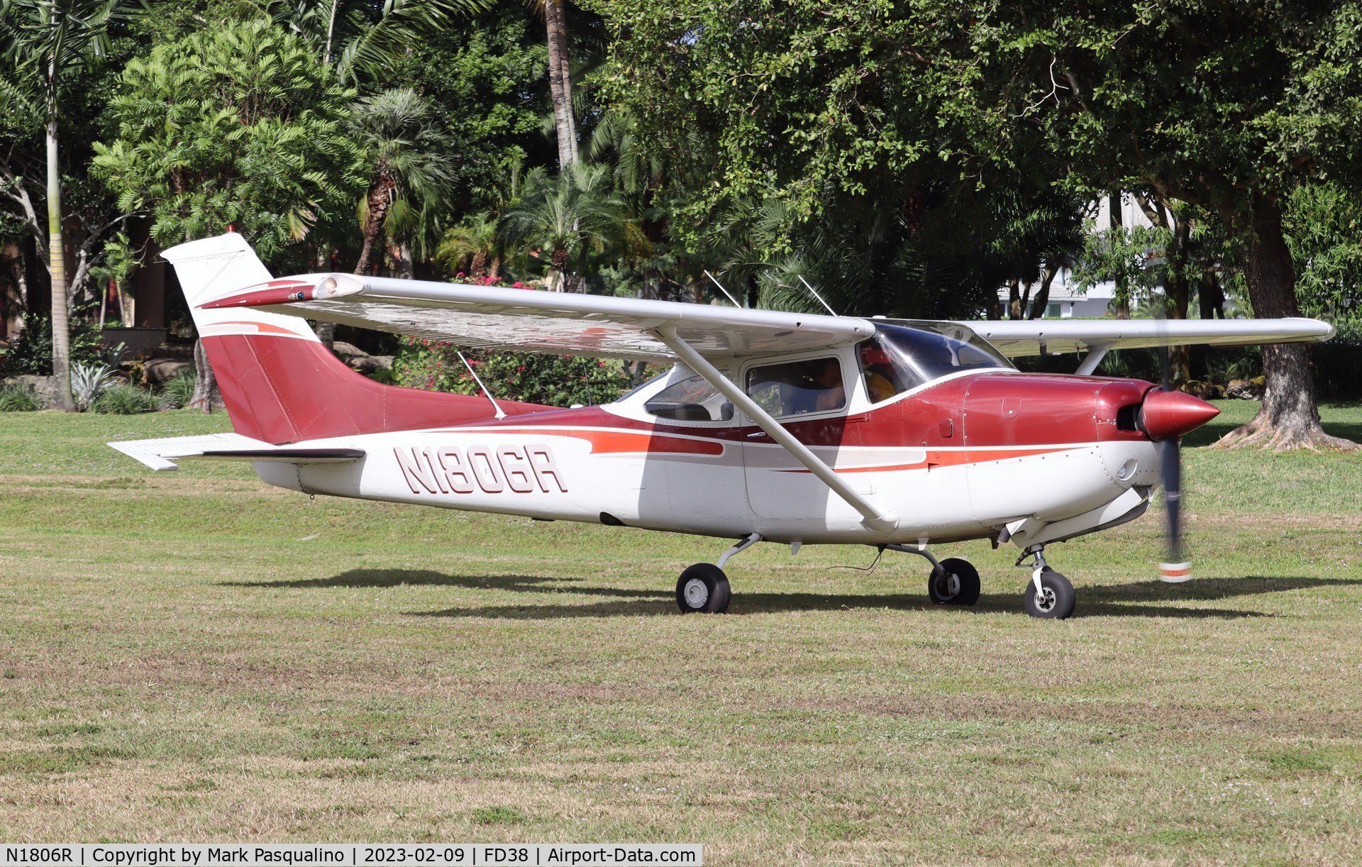 N1806R, 1978 Cessna R182 Skylane RG C/N R18200565, Cessna R182