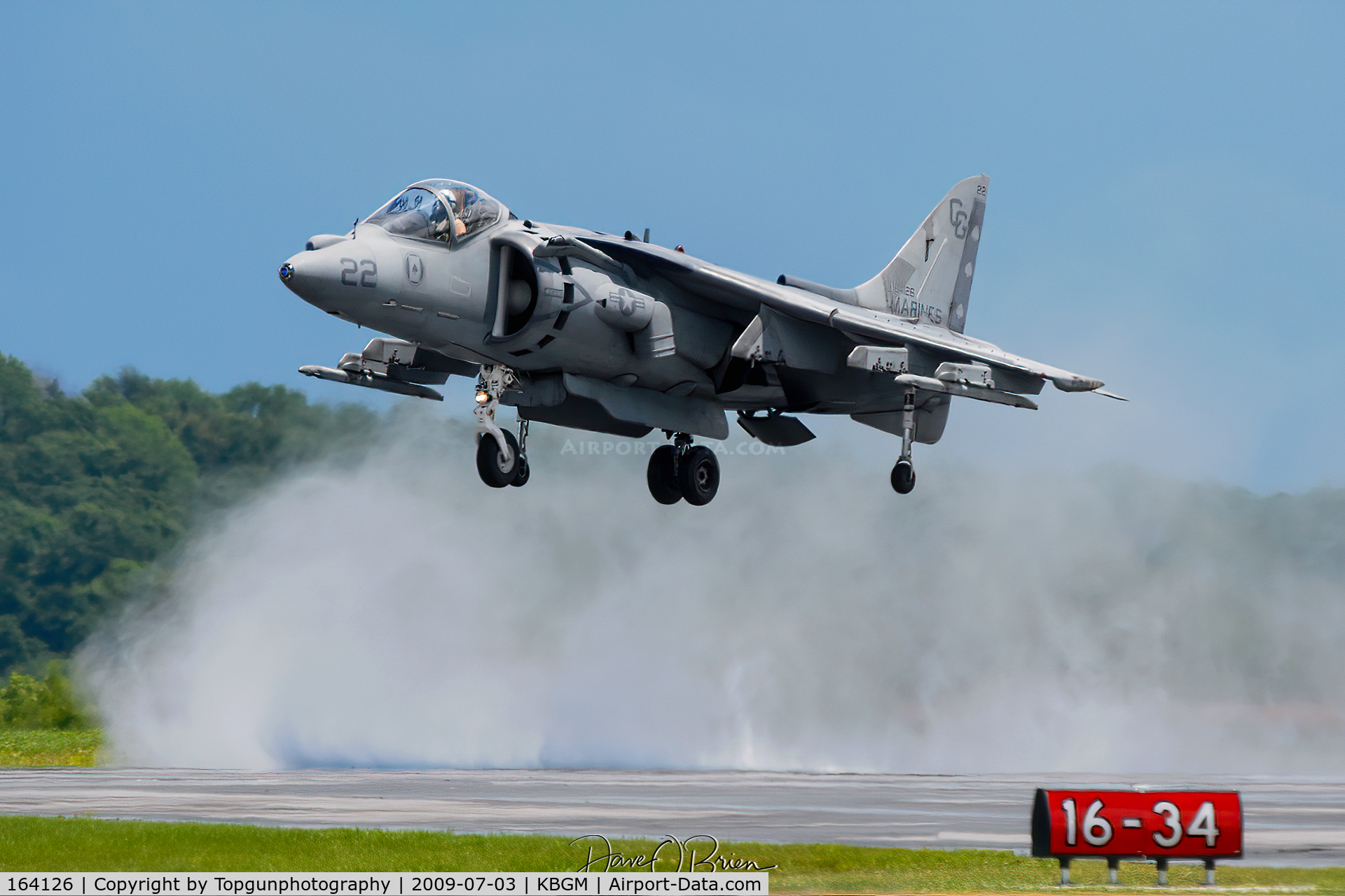 164126, McDonnell Douglas AV-8B Harrier II C/N 202, Harrier Demo about to touch down