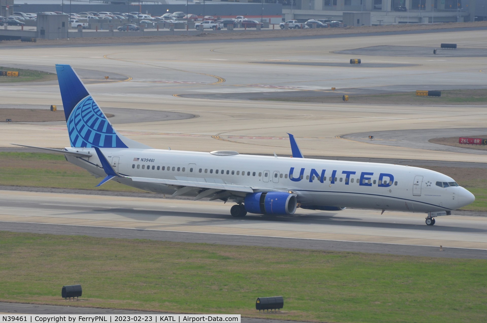 N39461, 2012 Boeing 737-924/ER C/N 37201, Arrival of UA B739