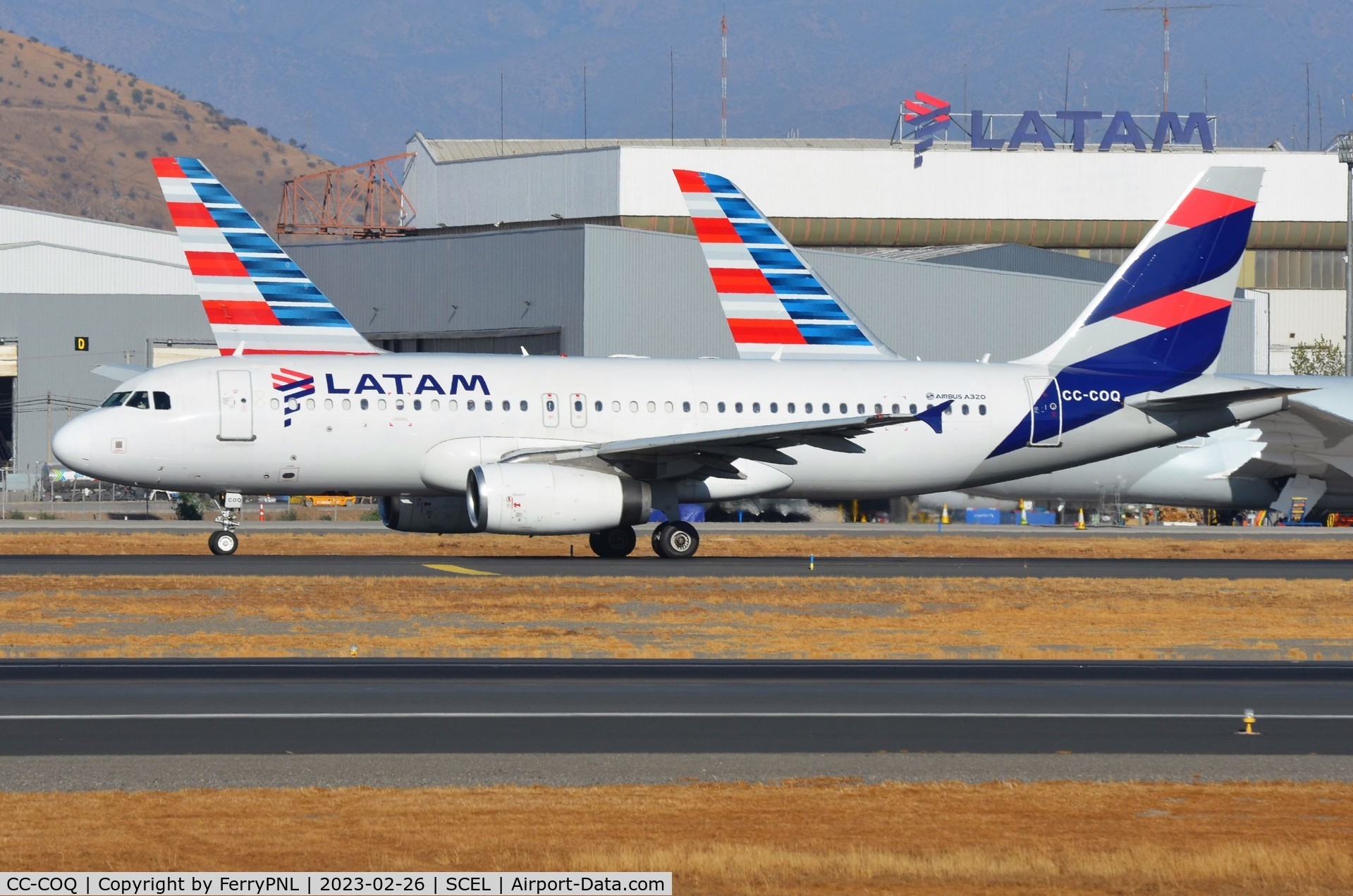 CC-COQ, 2002 Airbus A320-233 C/N 1877, Latam A320 taxying for departure