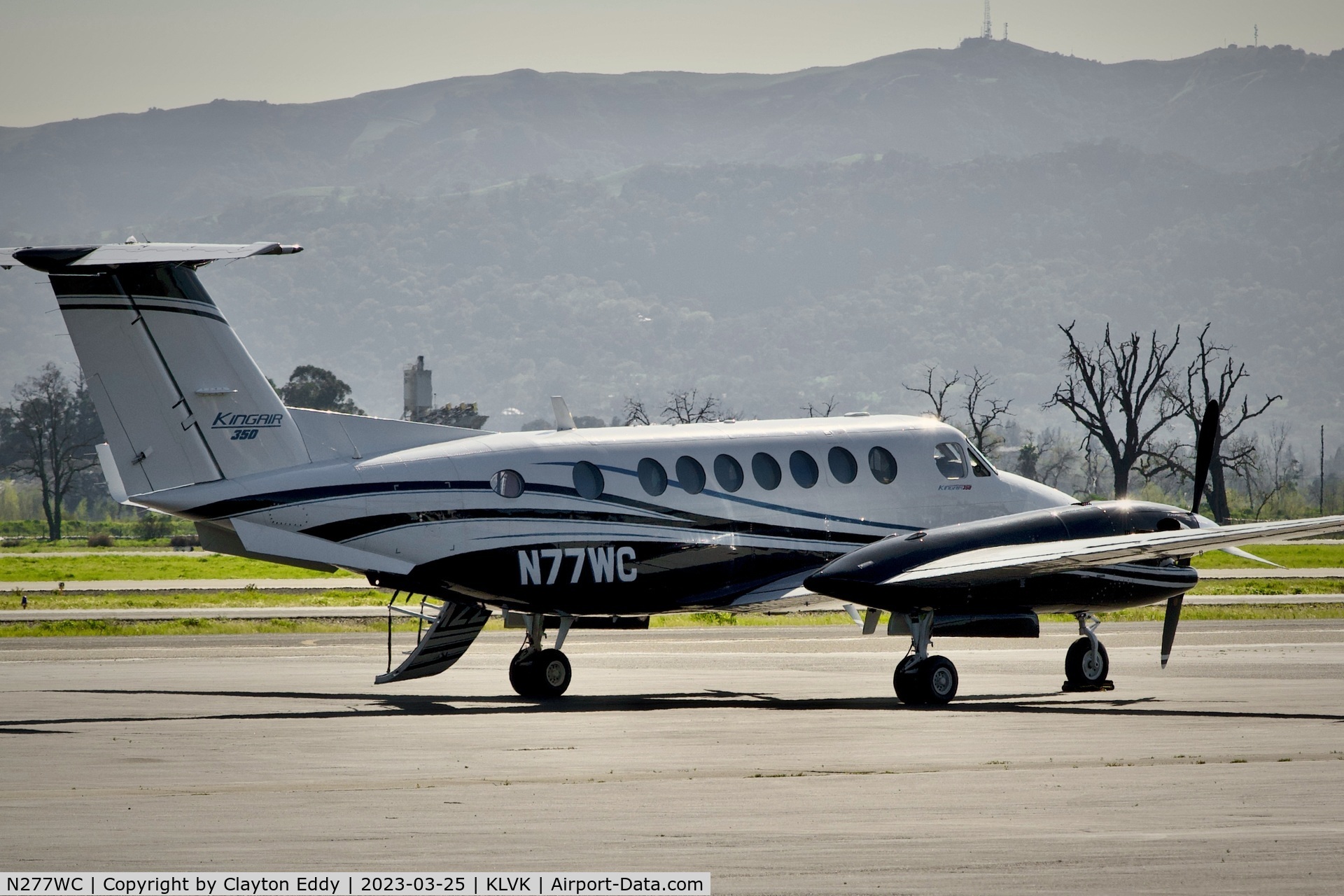 N277WC, 2003 Beech 200 Super King Air C/N BB-1824, Livermore Airport in California 2023.