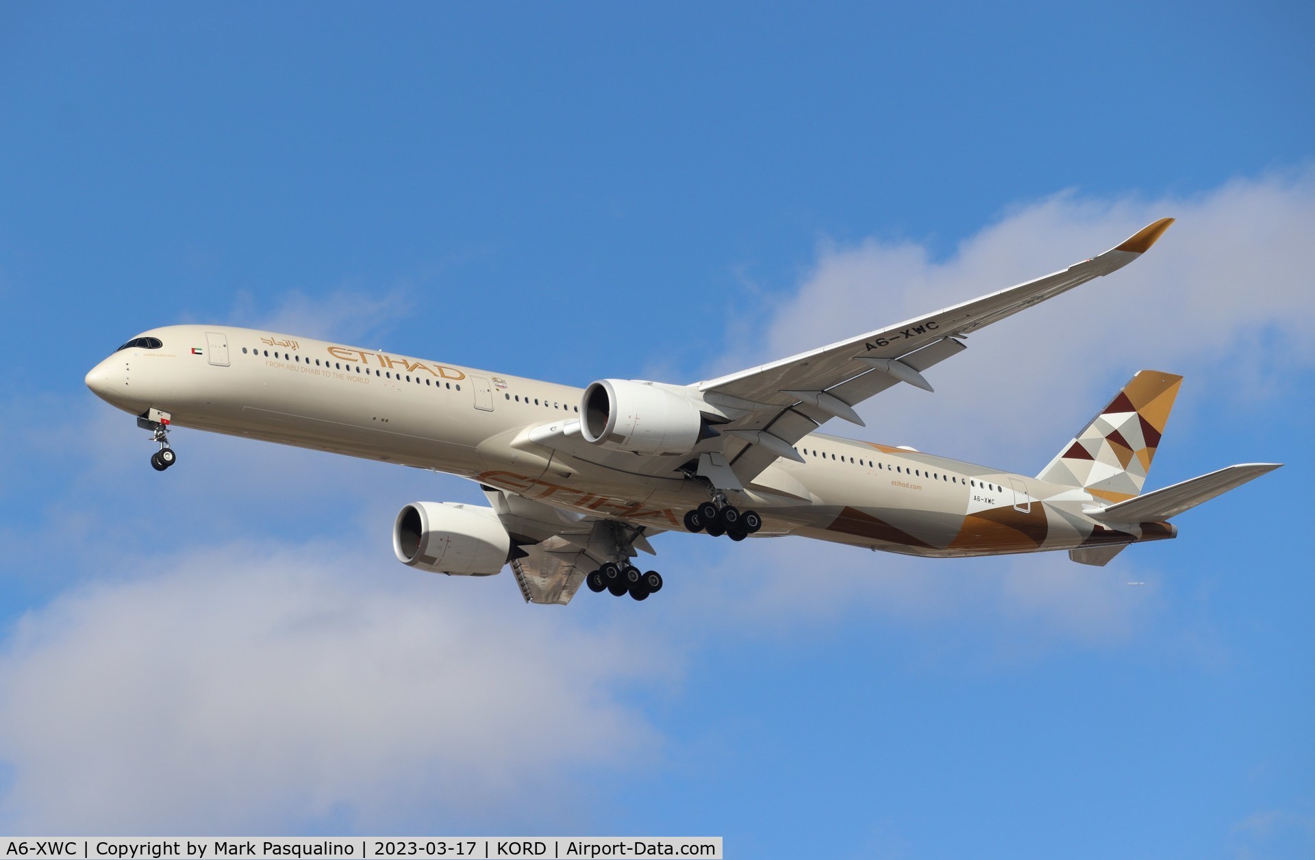 A6-XWC, 2019 Airbus A350-1041 C/N 330, Airbus A350-1041