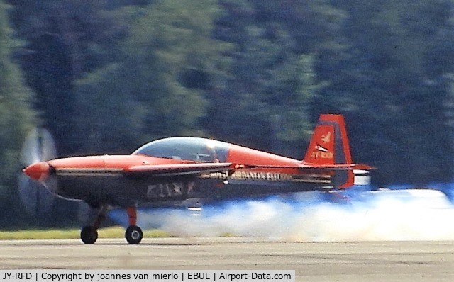 JY-RFD, Extra EA-300 C/N 1242, Slide scan