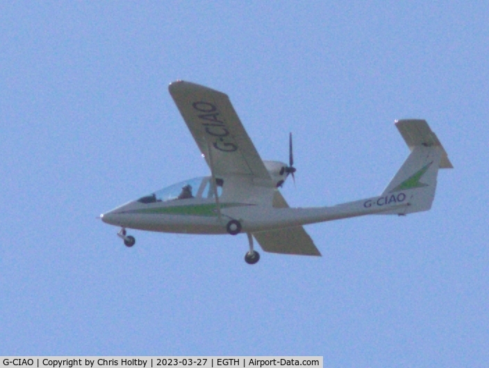 G-CIAO, 1998 Iniziative Industriali Italiane Sky Arrow 650T C/N PFA 298-13095, Circling Old Warden on approach for landing in new livery.