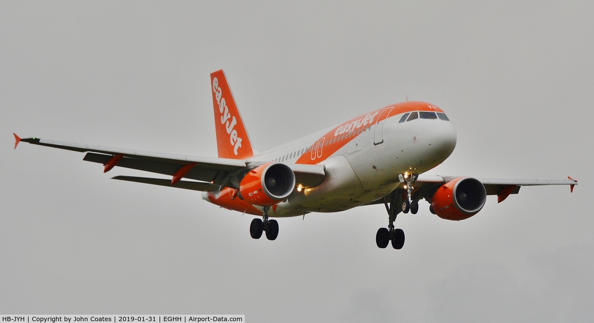 HB-JYH, 2011 Airbus A319-111 C/N 4787, On approach