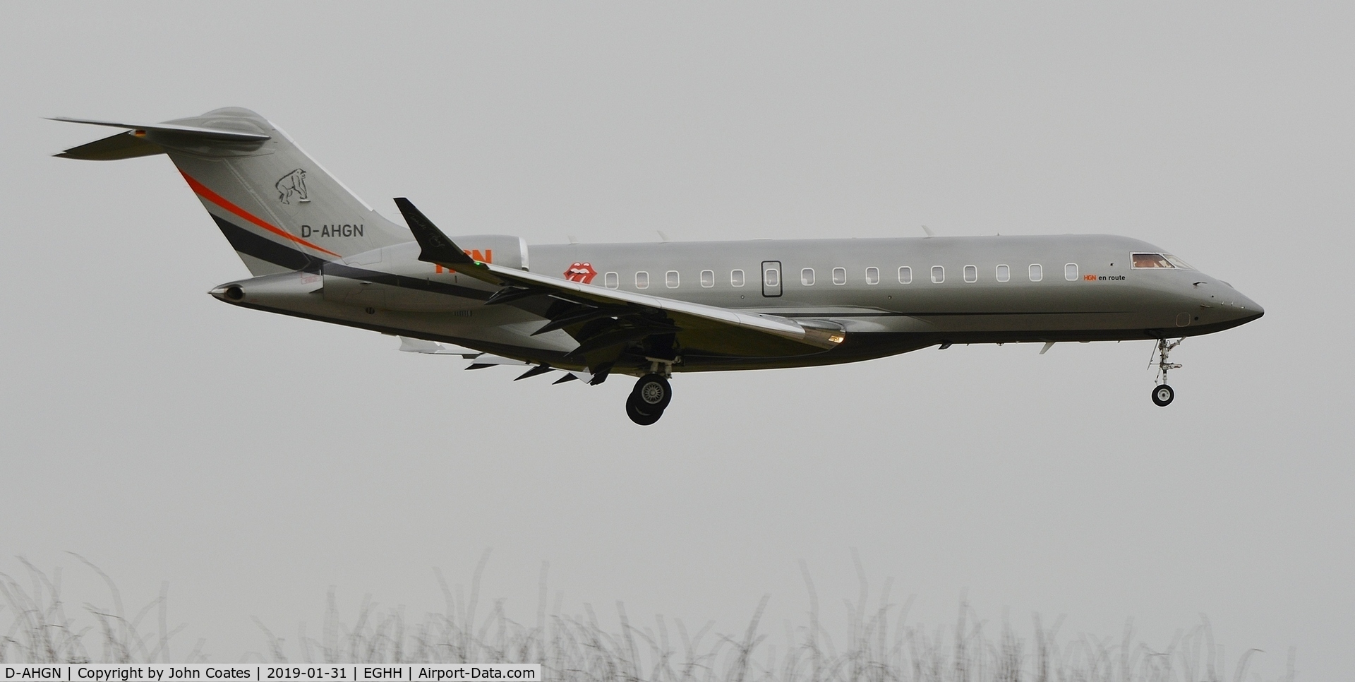 D-AHGN, 2021 Bombardier BD-700-2A12 Global 7500 C/N 70094, On finals to 08