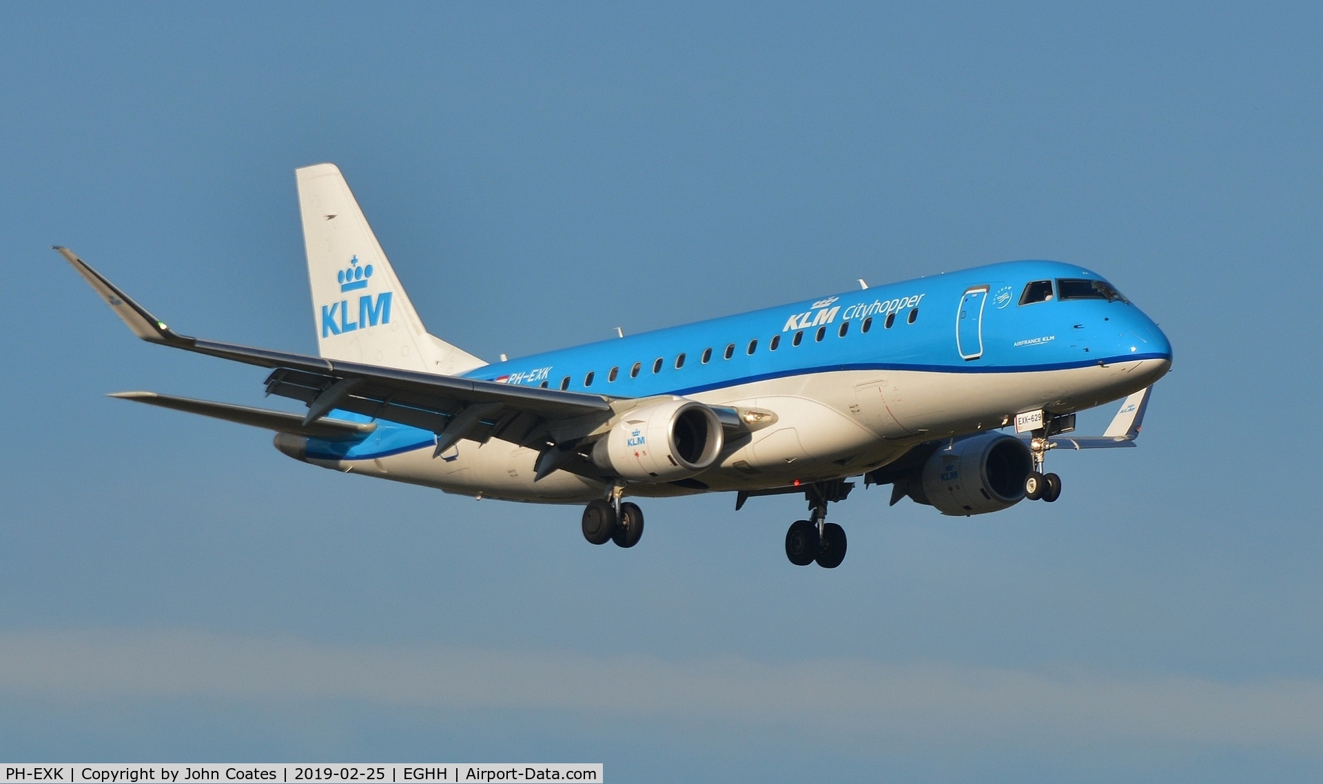 PH-EXK, 2017 Embraer 175STD (ERJ-170-200) C/N 17000629, Diversion on approach