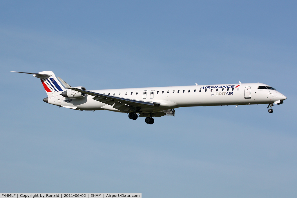 F-HMLF, 2010 Bombardier CRJ-1000EL NG (CL-600-2E25) C/N 19010, at spl