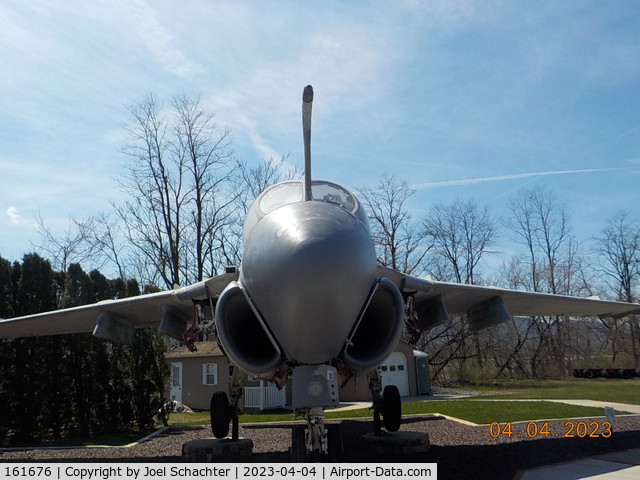 161676, Grumman A-6E Intruder C/N I-653, On display in Williamsport PA war memorial