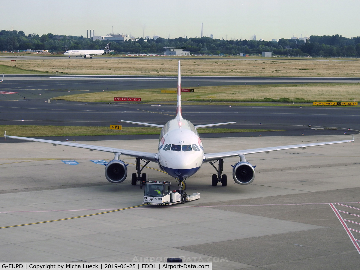 G-EUPD, 1999 Airbus A319-131 C/N 1142, Puch-back
